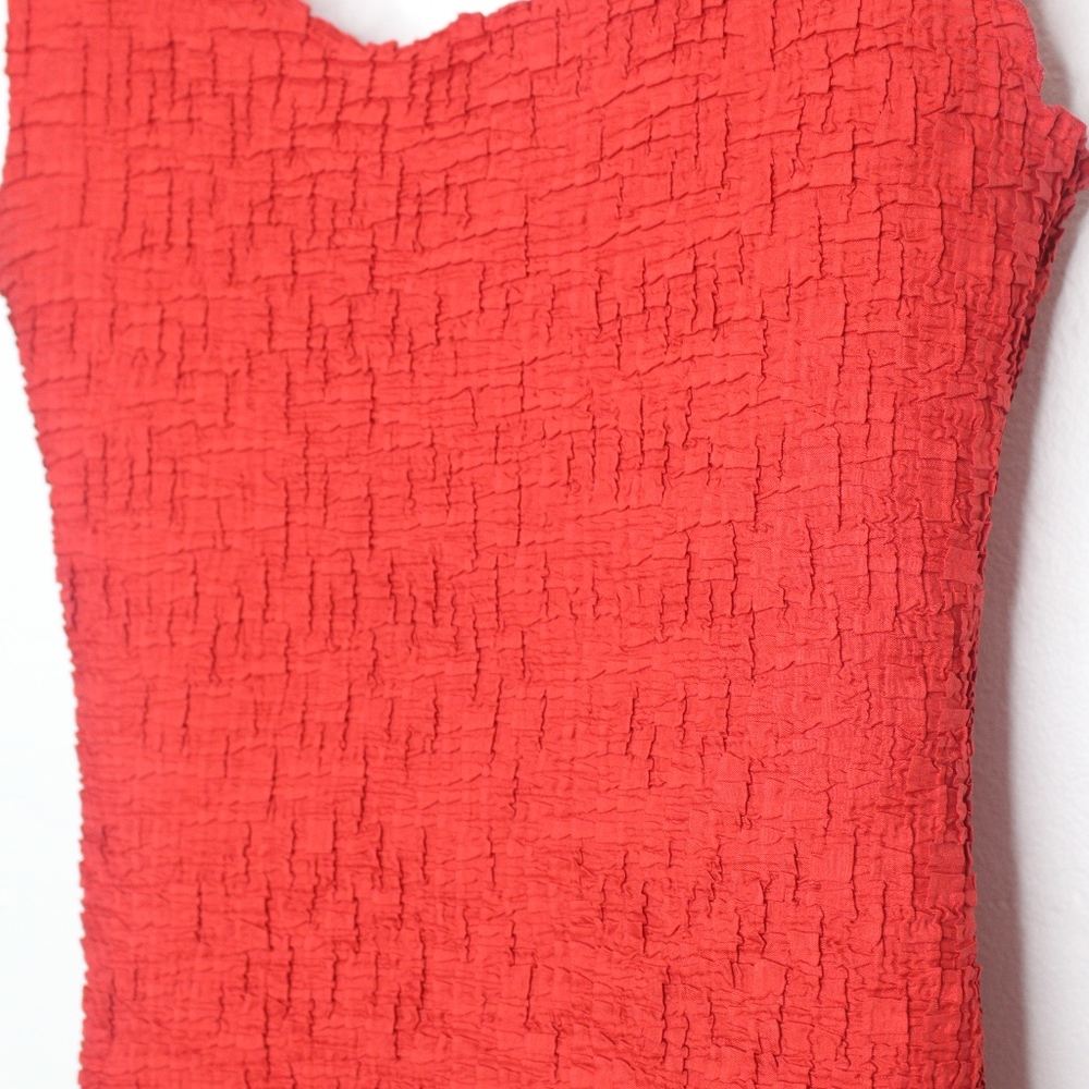 Red Ruffled Tank Top (S) - Picture 2 of 3